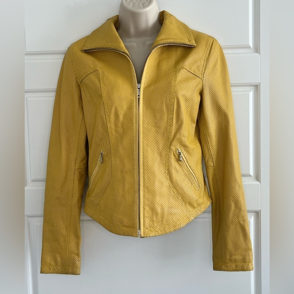 Vintage Kenneth Cole Perforated Yellow Leather Jacket Womens size Small Y2K 90’s